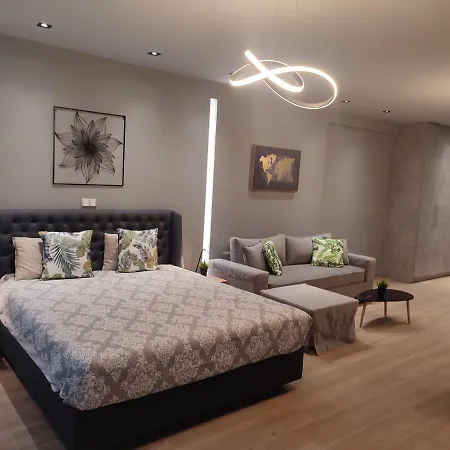 Apartament Amazing @ Monastiraki Subway Station *